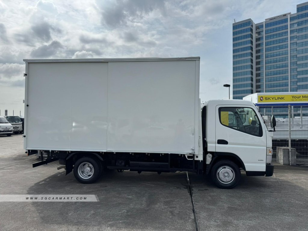 KYC V7 Electric Van -Photo 2