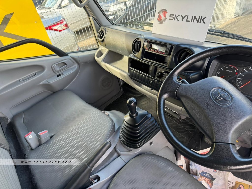 KYC V7 Electric Van -Photo 7