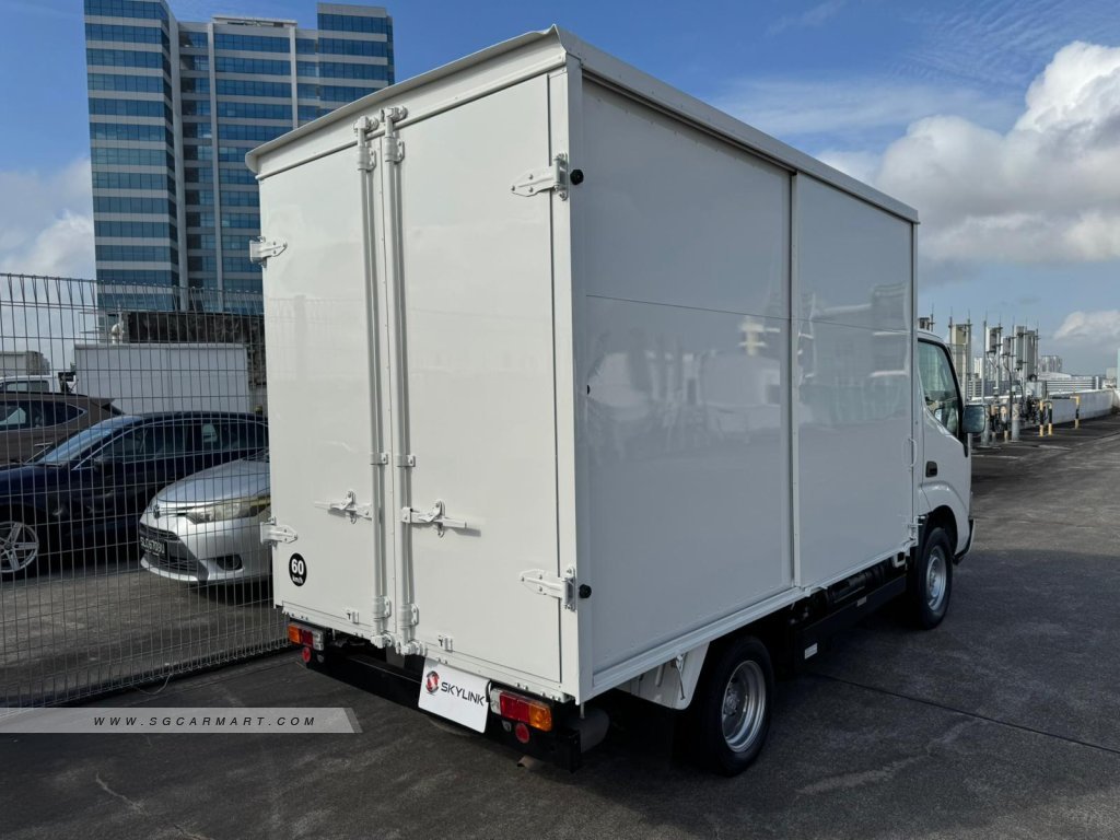 KYC V7 Electric Van -Photo 3