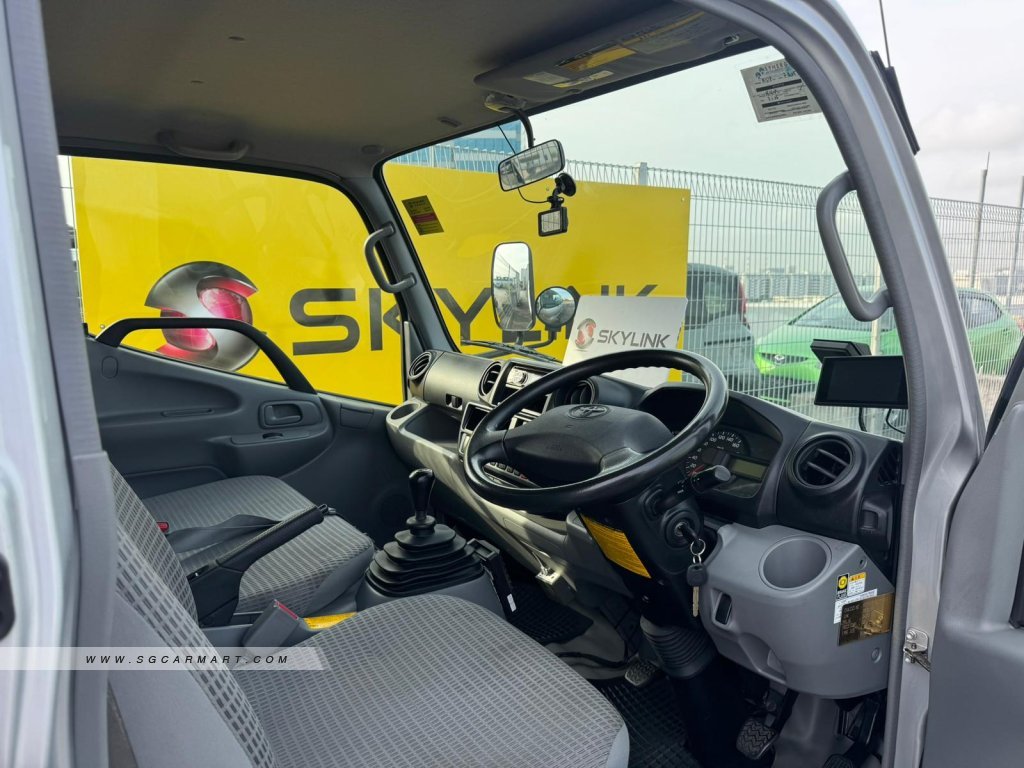 Toyota Dyna 150 3.0M - Photo 6