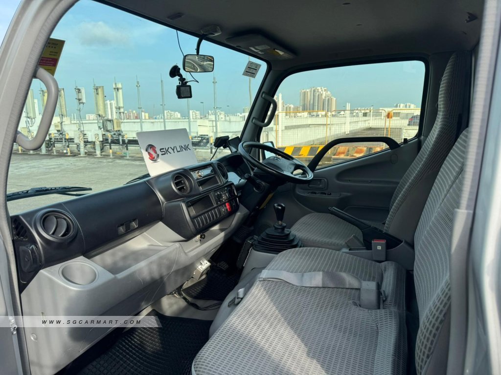 Toyota Dyna 150 3.0M - Photo 7