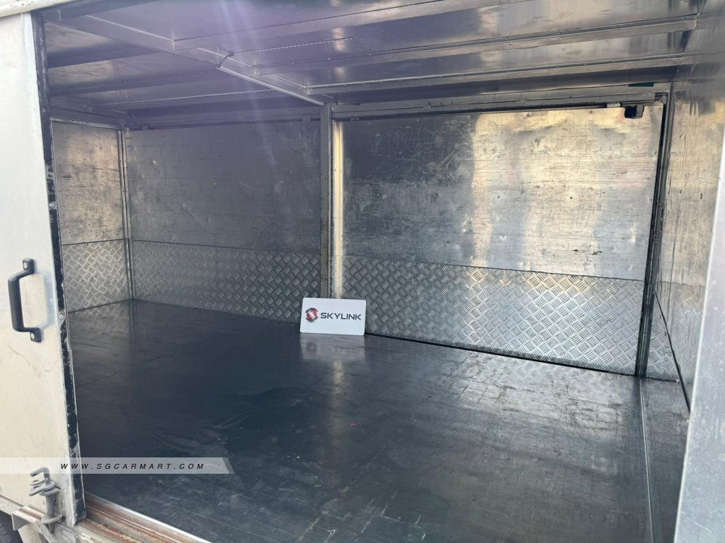 Toyota Dyna 150 3.0M - Photo 8
