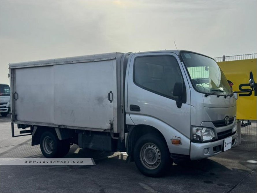 Toyota Dyna 150 3.0M - Photo 2