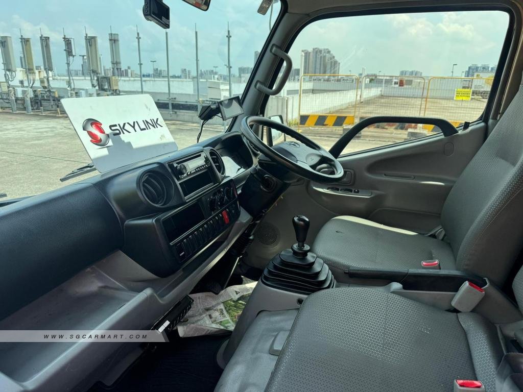 Toyota Dyna 150 3.0M - Photo 7