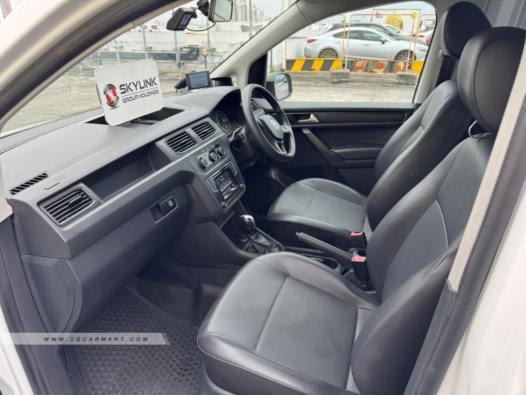 Volkswagen Caddy 2.0A TDI - Photo 8